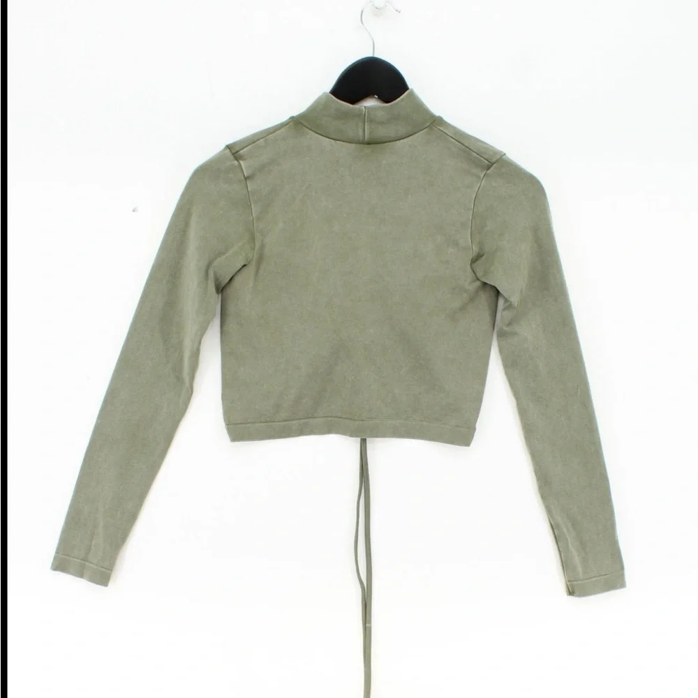 Zara Olive Cutout Cut Out Ruched Crop Top - Picture 5 of 7